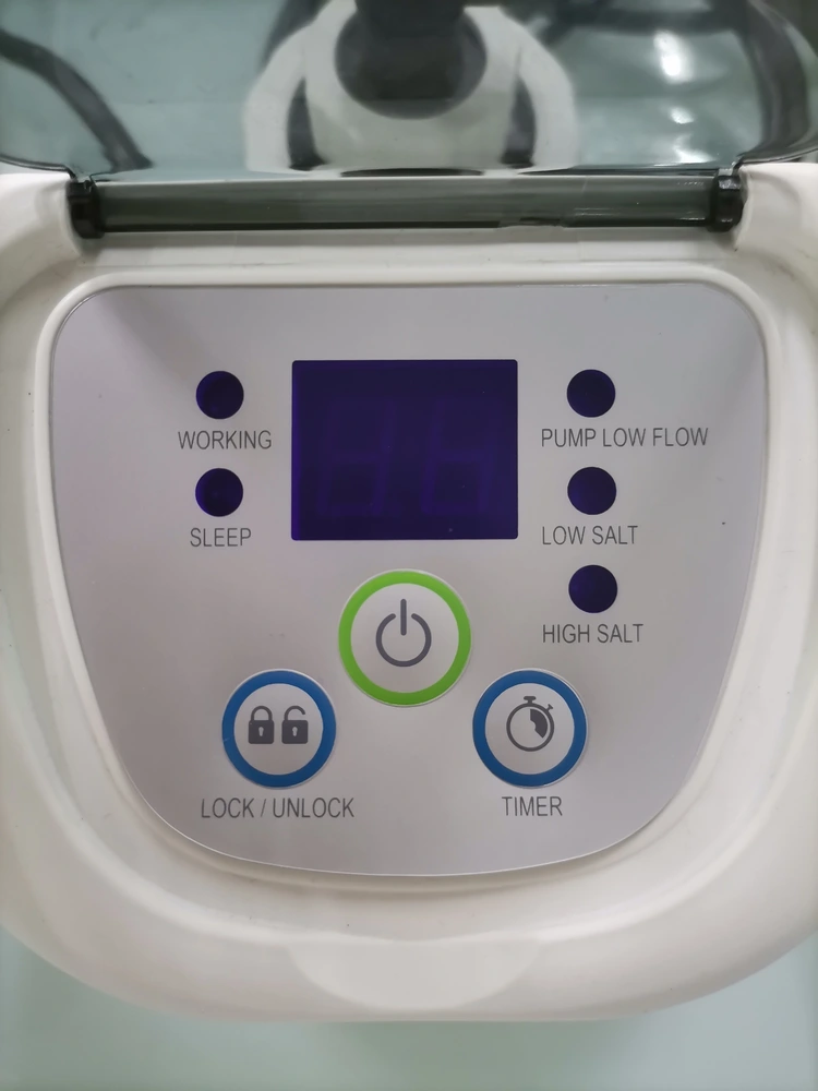 QS200 Krystal Clear Saltwater System (100-240 V)