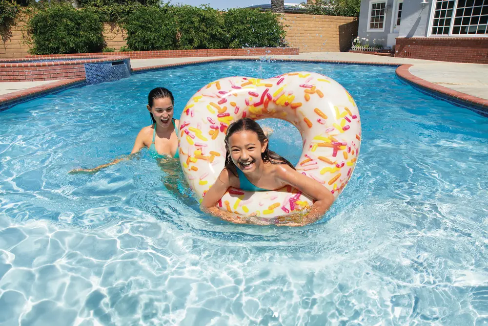 Pripučiamas ratas Sprinkle Donut Heart