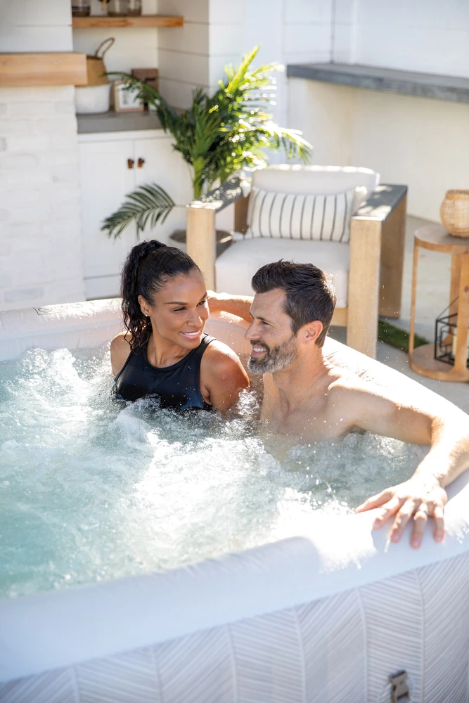Chevron Deluxe Square Bubble SPA za 4 osobe