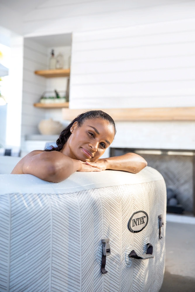 Chevron Deluxe Square Bubble SPA za 4 osobe